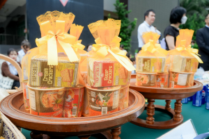 มรภ.เทพสตรี จัดพิธีทำบุญตักบาตรอุทิศถวายพระราชกุศลแด่ สมเด็จพระนางเจ้าสิริกิติ์ พระบรมราชินีนาถ พระบรมราชชนนีพันปีหลวง