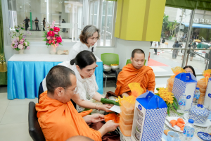 มรภ.เทพสตรี จัดพิธีทำบุญตักบาตรอุทิศถวายพระราชกุศลแด่ สมเด็จพระนางเจ้าสิริกิติ์ พระบรมราชินีนาถ พระบรมราชชนนีพันปีหลวง