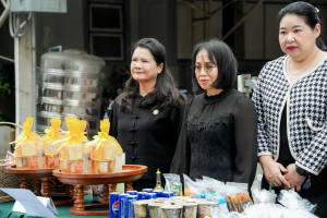 มรภ.เทพสตรี จัดพิธีทำบุญตักบาตรอุทิศถวายพระราชกุศลแด่ สมเด็จพระนางเจ้าสิริกิติ์ พระบรมราชินีนาถ พระบรมราชชนนีพันปีหลวง