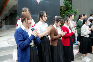 มรภ.เทพสตรี จัดพิธีทำบุญตักบาตรอุทิศถวายพระราชกุศลแด่ สมเด็จพระนางเจ้าสิริกิติ์ พระบรมราชินีนาถ พระบรมราชชนนีพันปีหลวง