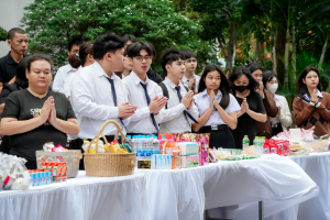 มรภ.เทพสตรี จัดพิธีทำบุญตักบาตรอุทิศถวายพระราชกุศลแด่ สมเด็จพระนางเจ้าสิริกิติ์ พระบรมราชินีนาถ พระบรมราชชนนีพันปีหลวง