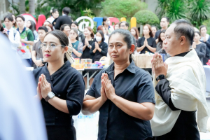 มรภ.เทพสตรี จัดพิธีทำบุญตักบาตรอุทิศถวายพระราชกุศลแด่ สมเด็จพระนางเจ้าสิริกิติ์ พระบรมราชินีนาถ พระบรมราชชนนีพันปีหลวง