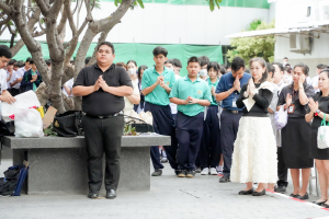 มรภ.เทพสตรี จัดพิธีทำบุญตักบาตรอุทิศถวายพระราชกุศลแด่ สมเด็จพระนางเจ้าสิริกิติ์ พระบรมราชินีนาถ พระบรมราชชนนีพันปีหลวง