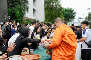มรภ.เทพสตรี จัดพิธีทำบุญตักบาตรอุทิศถวายพระราชกุศลแด่ สมเด็จพระนางเจ้าสิริกิติ์ พระบรมราชินีนาถ พระบรมราชชนนีพันปีหลวง