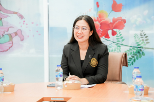 มรภ.เทพสตรี ต้อนรับคณะจากสำนักงานพัฒนาสังคมและความมั่นคงของมนุษย์ จ.ลพบุรี ในโอกาสเยี่ยมนักเรียนทุนพระราชทานเพื่อการสงเคราะห์