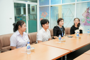 มรภ.เทพสตรี ต้อนรับคณะจากสำนักงานพัฒนาสังคมและความมั่นคงของมนุษย์ จ.ลพบุรี ในโอกาสเยี่ยมนักเรียนทุนพระราชทานเพื่อการสงเคราะห์