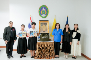 มรภ.เทพสตรี ต้อนรับคณะจากสำนักงานพัฒนาสังคมและความมั่นคงของมนุษย์ จ.ลพบุรี ในโอกาสเยี่ยมนักเรียนทุนพระราชทานเพื่อการสงเคราะห์