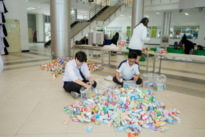 มรภ.เทพสตรี ส่งมอบธารน้ำใจช่วยเหลือผู้ประสบภัยน้ำท่วม จ.สิงห์บุรี