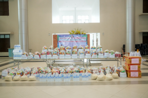 มรภ.เทพสตรี ส่งมอบธารน้ำใจช่วยเหลือผู้ประสบภัยน้ำท่วม จ.สิงห์บุรี