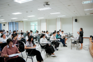 ศูนย์ภาษา จัดสอบวัดความรู้ภาษา TRU-EPT สำหรับนักศึกษาชั้นปีที่ 4