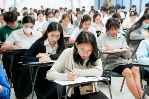 ศูนย์ภาษา จัดสอบวัดความรู้ภาษา TRU-EPT สำหรับนักศึกษาชั้นปีที่ 4