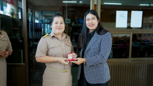 งานสื่อสารองค์กร มรภ.เทพสตรี เดินหน้ากิจกรรม “เคาะประตูโรงเรียน” ประชาสัมพันธ์งานมหาวิทยาลัยและการรับสมัครนักศึกษารอบปัจจุบัน ในเขตพื้นที่รับผิดชอบ