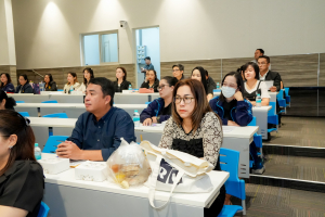 มรภ.เทพสตรี จัดโครงการพัฒนาจัดซื้อจัดจ้างและการบริหารพัสดุภาครัฐ พ.ศ. 2560 เพื่อสร้างความมั่นใจและความโปร่งใสในการปฏิบัติงานให้กับมหาวิทยาลัย