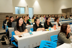 มรภ.เทพสตรี จัดโครงการพัฒนาจัดซื้อจัดจ้างและการบริหารพัสดุภาครัฐ พ.ศ. 2560 เพื่อสร้างความมั่นใจและความโปร่งใสในการปฏิบัติงานให้กับมหาวิทยาลัย