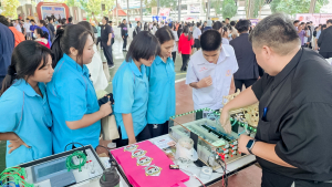 งานสื่อสารองค์กร มรภ.เทพสตรี เดินหน้ากิจกรรม “เคาะประตูโรงเรียน” ประชาสัมพันธ์งานมหาวิทยาลัยและการรับสมัครนักศึกษารอบปัจจุบัน ในเขตพื้นที่รับผิดชอบ
