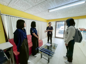 งานสื่อสารองค์กร มรภ.เทพสตรี เดินหน้ากิจกรรม “เคาะประตูโรงเรียน” ประชาสัมพันธ์งานมหาวิทยาลัยและการรับสมัครนักศึกษารอบปัจจุบัน ในเขตพื้นที่รับผิดชอบ