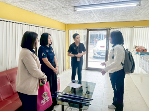 งานสื่อสารองค์กร มรภ.เทพสตรี เดินหน้ากิจกรรม “เคาะประตูโรงเรียน” ประชาสัมพันธ์งานมหาวิทยาลัยและการรับสมัครนักศึกษารอบปัจจุบัน ในเขตพื้นที่รับผิดชอบ