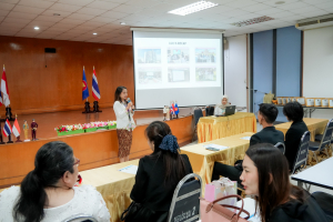 มรภ.เทพสตรี โดยศูนย์ภาษา จัดกิจกรรมนำเสนอผลการฝึกประสบการณ์การสอนของนักศึกษาจาก UNS ประเทศอินโดนีเซีย