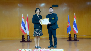 มรภ.เทพสตรี โดยศูนย์ภาษา จัดกิจกรรมนำเสนอผลการฝึกประสบการณ์การสอนของนักศึกษาจาก UNS ประเทศอินโดนีเซีย