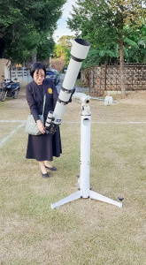 ศูนย์วิทยาศาสตร์ จัดกิจกรรมดาราศาสตร์ รร.บรรจงรัตน์ เพื่อให้นักเรียนได้สัมผัสและเรียนรู้เกี่ยวกับดาวเคราะห์ในระบบสุริยะด้วยประสบการณ์ตรง