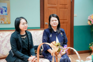 อธิการบดี นำผู้บริหาร มรภ.เทพสตรี เข้าพบ ผวจ.สิงห์บุรี ในโอกาสได้รับการแต่งตั้งให้ดำรงตำแหน่งผู้ว่าราชการจังหวัดสิงห์บุรีและคารวะขอพรในโอกาสวันปีใหม่พร้อมร่วมหารือการทำงานระหว่างมหาวิทยาลัยกับจังหวัด