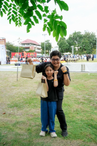 มรภ.เทพสตรี และ กระทรวง อว. จัดงานดนตรีในสวน : H.M. Song อว. บรรเลงเพลงของพ่อ เทิดพระเกียรติ รัชกาลที่ 9 เพื่อน้อมรำลึกถึงพระปรีชาสามารถด้านดนตรี และสืบสานบทเพลงพระราชนิพนธ์โดยคนรุ่นใหม่