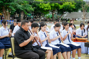 มรภ.เทพสตรี และ กระทรวง อว. จัดงานดนตรีในสวน : H.M. Song อว. บรรเลงเพลงของพ่อ เทิดพระเกียรติ รัชกาลที่ 9 เพื่อน้อมรำลึกถึงพระปรีชาสามารถด้านดนตรี และสืบสานบทเพลงพระราชนิพนธ์โดยคนรุ่นใหม่