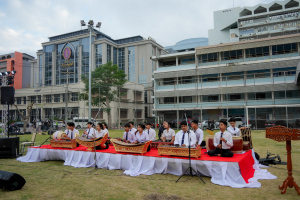 มรภ.เทพสตรี และ กระทรวง อว. จัดงานดนตรีในสวน : H.M. Song อว. บรรเลงเพลงของพ่อ เทิดพระเกียรติ รัชกาลที่ 9 เพื่อน้อมรำลึกถึงพระปรีชาสามารถด้านดนตรี และสืบสานบทเพลงพระราชนิพนธ์โดยคนรุ่นใหม่