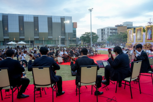 มรภ.เทพสตรี และ กระทรวง อว. จัดงานดนตรีในสวน : H.M. Song อว. บรรเลงเพลงของพ่อ เทิดพระเกียรติ รัชกาลที่ 9 เพื่อน้อมรำลึกถึงพระปรีชาสามารถด้านดนตรี และสืบสานบทเพลงพระราชนิพนธ์โดยคนรุ่นใหม่