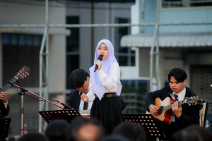 มรภ.เทพสตรี และ กระทรวง อว. จัดงานดนตรีในสวน : H.M. Song อว. บรรเลงเพลงของพ่อ เทิดพระเกียรติ รัชกาลที่ 9 เพื่อน้อมรำลึกถึงพระปรีชาสามารถด้านดนตรี และสืบสานบทเพลงพระราชนิพนธ์โดยคนรุ่นใหม่