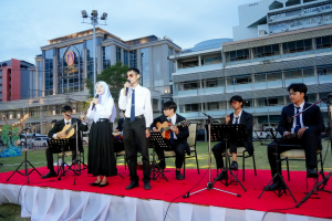 มรภ.เทพสตรี และ กระทรวง อว. จัดงานดนตรีในสวน : H.M. Song อว. บรรเลงเพลงของพ่อ เทิดพระเกียรติ รัชกาลที่ 9 เพื่อน้อมรำลึกถึงพระปรีชาสามารถด้านดนตรี และสืบสานบทเพลงพระราชนิพนธ์โดยคนรุ่นใหม่