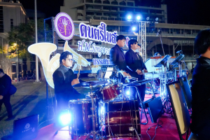 มรภ.เทพสตรี และ กระทรวง อว. จัดงานดนตรีในสวน : H.M. Song อว. บรรเลงเพลงของพ่อ เทิดพระเกียรติ รัชกาลที่ 9 เพื่อน้อมรำลึกถึงพระปรีชาสามารถด้านดนตรี และสืบสานบทเพลงพระราชนิพนธ์โดยคนรุ่นใหม่