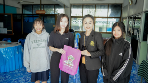 งานสื่อสารองค์กร มรภ.เทพสตรี เดินหน้ากิจกรรม “เคาะประตูโรงเรียน” ประชาสัมพันธ์งานมหาวิทยาลัยและการรับสมัครนักศึกษารอบปัจจุบัน ในเขตพื้นที่รับผิดชอบ