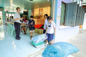 คณะวิทยาศาสตร์ฯ ลงพื้นที่ติดตามผลการดำเนินงานโครงการธนาคารขยะของโรงเรียนวัดไผ่แตร