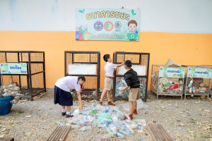 คณะวิทยาศาสตร์ฯ ลงพื้นที่ติดตามผลการดำเนินงานโครงการธนาคารขยะของโรงเรียนวัดไผ่แตร