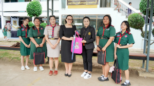 งานสื่อสารองค์กร มรภ.เทพสตรี เดินหน้ากิจกรรม “เคาะประตูโรงเรียน” ประชาสัมพันธ์งานมหาวิทยาลัยและการรับสมัครนักศึกษารอบปัจจุบัน ในเขตพื้นที่รับผิดชอบ