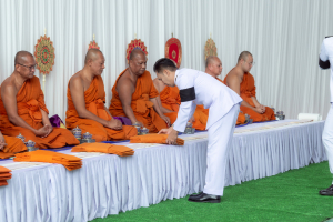 มรภ.เทพสตรี ร่วมพิธีบำเพ็ญกุศลอุทิศถวายพระราชกุศลแด่ สมเด็จพระพันปีหลวง ครบปัญญาสมวาร (50 วัน) ณ โรงเรียนวินิตศึกษาในพระราชูปถัมภ์ฯ