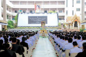 มรภ.เทพสตรี ร่วมพิธีบำเพ็ญกุศลอุทิศถวายพระราชกุศลแด่ สมเด็จพระพันปีหลวง ครบปัญญาสมวาร (50 วัน) ณ โรงเรียนวินิตศึกษาในพระราชูปถัมภ์ฯ