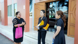 งานสื่อสารองค์กร มรภ.เทพสตรี เดินหน้ากิจกรรม “เคาะประตูโรงเรียน” ประชาสัมพันธ์งานมหาวิทยาลัยและการรับสมัครนักศึกษารอบปัจจุบัน ในเขตพื้นที่รับผิดชอบ