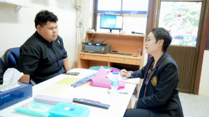 งานสื่อสารองค์กร มรภ.เทพสตรี เดินหน้ากิจกรรม “เคาะประตูโรงเรียน” ประชาสัมพันธ์งานมหาวิทยาลัยและการรับสมัครนักศึกษารอบปัจจุบัน ในเขตพื้นที่รับผิดชอบ