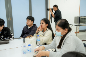 มรภ.เทพสตรี ร่วมกับ จังหวัดลพบุรี และสำนักงานทรัพยากรธรรมชาติและสิ่งแวดล้อมจังหวัดลพบุรี อบรมถ่ายทอดเทคโนโลยีการผลิตอาหารลิงสำเร็จรูปและการบริหารจัดการด้านการให้อาหารอย่างเป็นระบบ