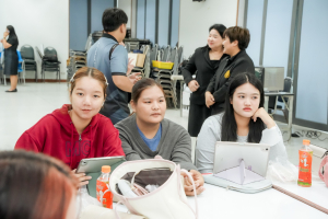 มรภ.เทพสตรี ร่วมกับ จังหวัดลพบุรี และสำนักงานทรัพยากรธรรมชาติและสิ่งแวดล้อมจังหวัดลพบุรี อบรมถ่ายทอดเทคโนโลยีการผลิตอาหารลิงสำเร็จรูปและการบริหารจัดการด้านการให้อาหารอย่างเป็นระบบ