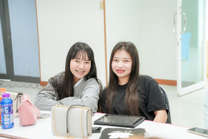 มรภ.เทพสตรี ร่วมกับ จังหวัดลพบุรี และสำนักงานทรัพยากรธรรมชาติและสิ่งแวดล้อมจังหวัดลพบุรี อบรมถ่ายทอดเทคโนโลยีการผลิตอาหารลิงสำเร็จรูปและการบริหารจัดการด้านการให้อาหารอย่างเป็นระบบ