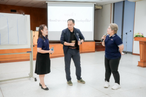 มรภ.เทพสตรี ร่วมกับ จังหวัดลพบุรี และสำนักงานทรัพยากรธรรมชาติและสิ่งแวดล้อมจังหวัดลพบุรี อบรมถ่ายทอดเทคโนโลยีการผลิตอาหารลิงสำเร็จรูปและการบริหารจัดการด้านการให้อาหารอย่างเป็นระบบ