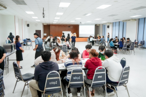 มรภ.เทพสตรี ร่วมกับ จังหวัดลพบุรี และสำนักงานทรัพยากรธรรมชาติและสิ่งแวดล้อมจังหวัดลพบุรี อบรมถ่ายทอดเทคโนโลยีการผลิตอาหารลิงสำเร็จรูปและการบริหารจัดการด้านการให้อาหารอย่างเป็นระบบ