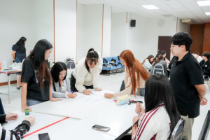 มรภ.เทพสตรี ร่วมกับ จังหวัดลพบุรี และสำนักงานทรัพยากรธรรมชาติและสิ่งแวดล้อมจังหวัดลพบุรี อบรมถ่ายทอดเทคโนโลยีการผลิตอาหารลิงสำเร็จรูปและการบริหารจัดการด้านการให้อาหารอย่างเป็นระบบ
