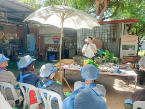 ศูนย์ส่งเสริมการจัดการศึกษาตามพระบรมราโชบาย มรภ.เทพสตรี จัดอบรมการทำฟักทองกรอบ ส่งเสริมอาชีพ ลดรายจ่าย เพิ่มรายได้ให้แก่ประชาชน