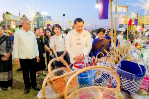 มรภ.เทพสตรี ร่วมกับ เทศบาลตำบลป่าตาล และภาคีเครือข่าย จัดงานเทศกาลโคมลม ครั้งที่ 2 สืบสานวัฒนธรรมท้องถิ่น