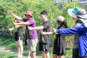 รร.สาธิต มรภ.เทพสตรี น้อมนำศาสตร์พระราชา จัดโครงการพัฒนาทักษะชีวิตตามศาสตร์พระราชาให้แก่นักเรียนชั้นมัธยมศึกษาปีที่ 5