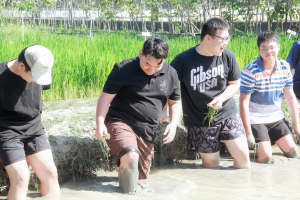 รร.สาธิต มรภ.เทพสตรี น้อมนำศาสตร์พระราชา จัดโครงการพัฒนาทักษะชีวิตตามศาสตร์พระราชาให้แก่นักเรียนชั้นมัธยมศึกษาปีที่ 5